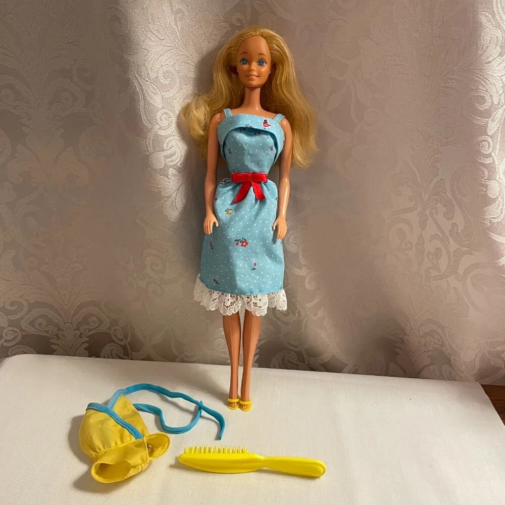 Vintage My First Barbie 1980 - Picture 2 of 10
